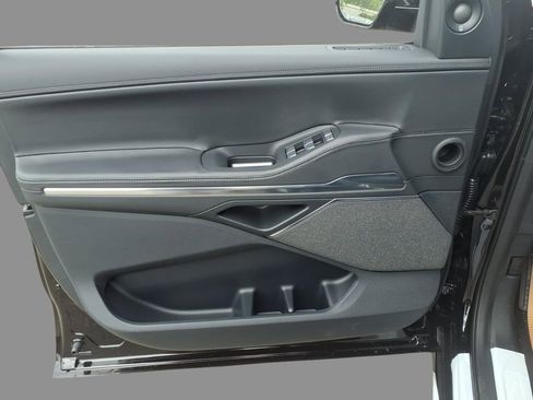 New 2026 Lincoln Navigator Reserve AWD/4WD image 16