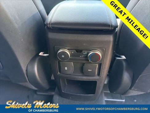 Used 2020 Ford Explorer XLT w/ Equipment Group 202A image 15