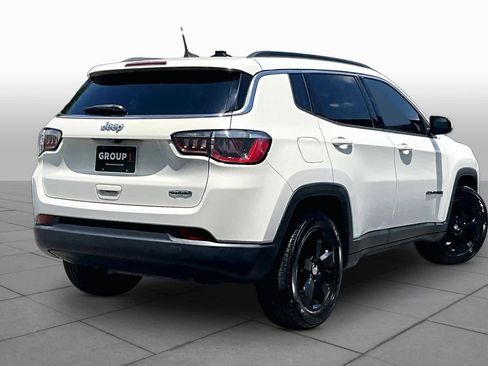 Used 2018 Jeep Compass Latitude w/ Popular Equipment Group FWD image 13