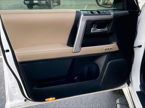 Used 2017 Toyota 4Runner Limited image 22