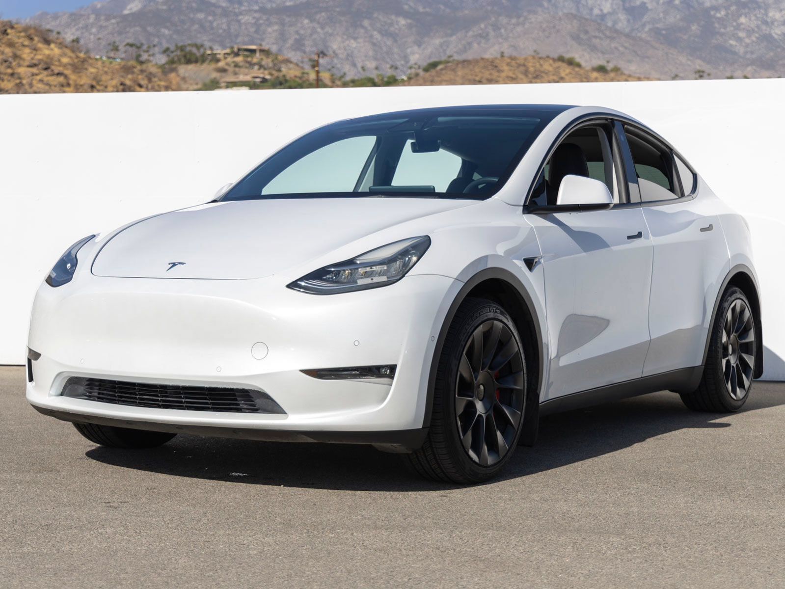 Used 2021 Tesla Model Y Long Range AWD/4WD image 2