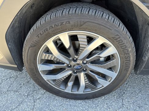 Used 2025 Subaru Forester Touring image 9