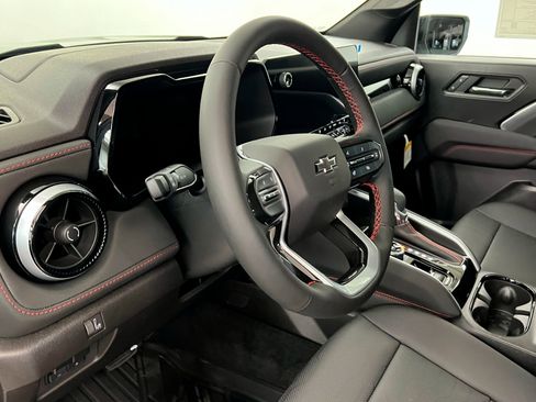 New 2025 Chevrolet Colorado Z71 w/ Technology Package image 16