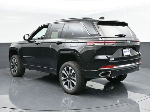 New 2024 Jeep Grand Cherokee Overland w/ Advanced Protech Group III image 6