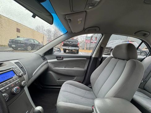 Used 2010 Hyundai Sonata GLS image 19