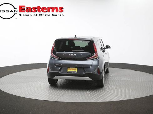 Used 2025 Kia Soul LX w/ LX Technology Package FWD image 37