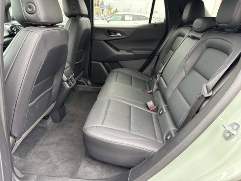 Used 2025 Chevrolet Equinox LT w/ Convenience Package II image 28