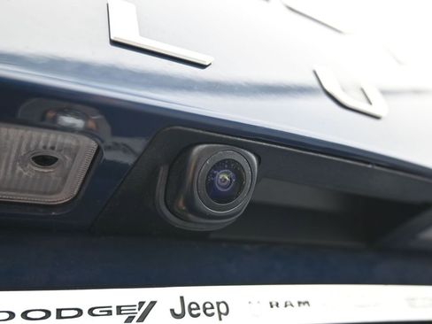 Used 2025 Kia Telluride EX w/ EX Captain's Chair Package image 39