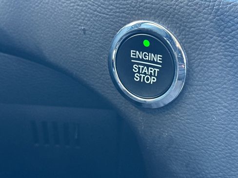 Used 2024 Ford Edge SEL w/ Convenience Package image 21