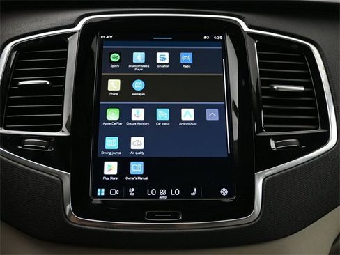 Used 2024 Volvo XC90 B5 Plus w/ Protection Package Premier image 20