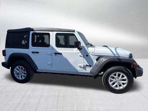 Used 2023 Jeep Wrangler Sport S image 4