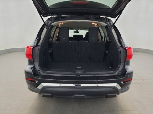 Used 2019 Nissan Pathfinder S AWD/4WD image 29
