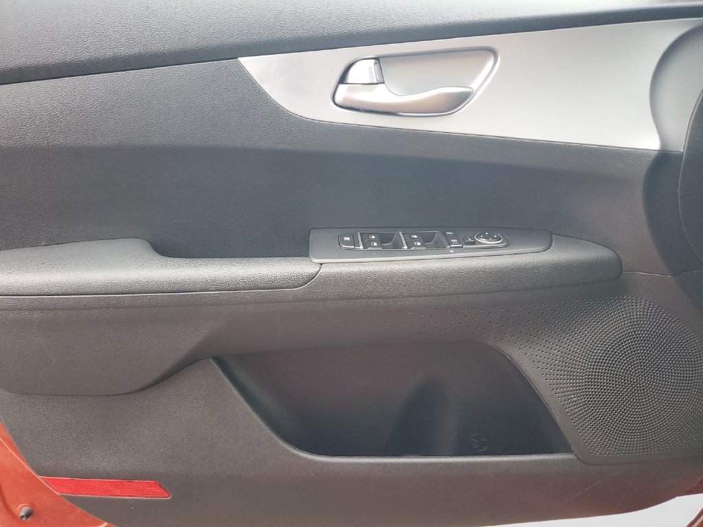 Used 2023 Kia Forte LXS FWD image 18
