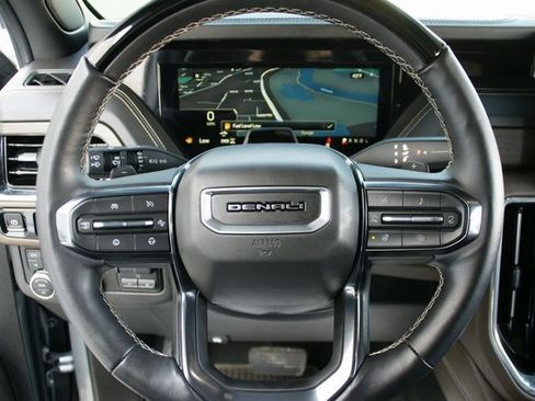 Used 2025 GMC Yukon Denali Ultimate image 21