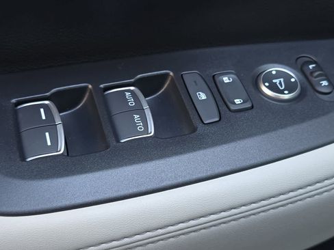 New 2026 Honda HR-V EX-L image 15