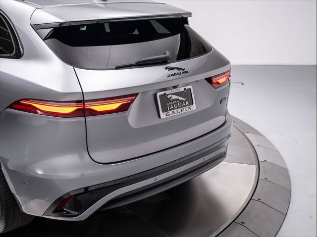Used 2026 Jaguar F-PACE R-Dynamic S AWD/4WD image 13