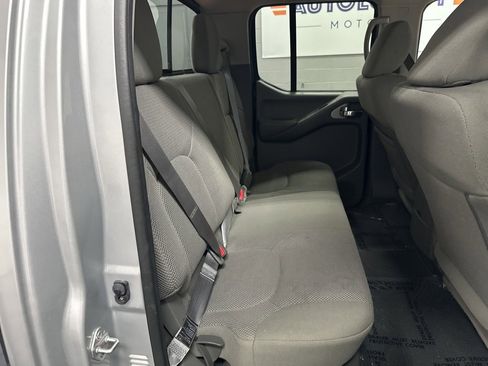 Used 2021 Nissan Frontier SV image 34