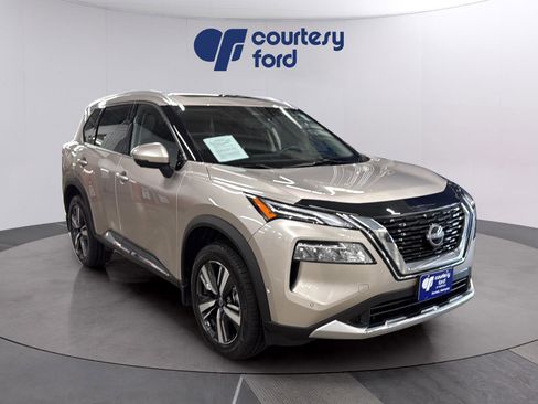 Used 2023 Nissan Rogue Platinum w/ Platinum Premium Package AWD/4WD image 1