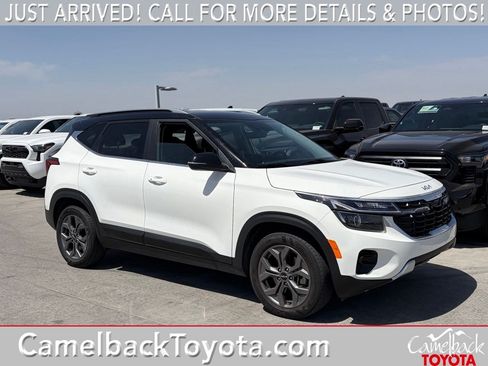Used 2024 Kia Seltos S AWD/4WD image 1
