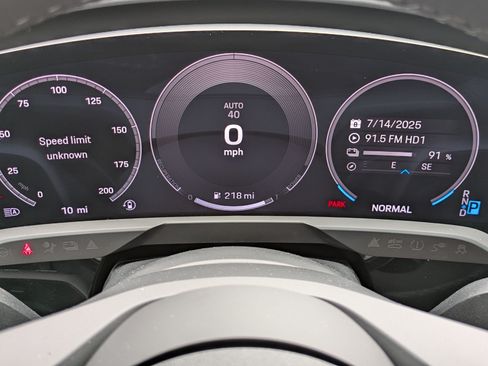 Certified 2025 Porsche Taycan AWD/4WD image 16