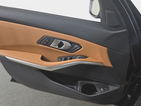 New 2025 BMW 330i xDrive Sedan w/ Premium Package image 27