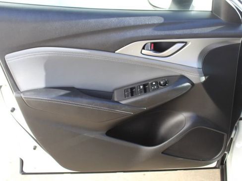 Used 2019 MAZDA CX-3 Touring image 13