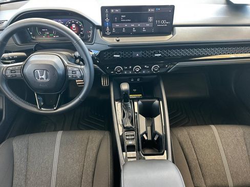 Used 2025 Honda Accord Sport image 13