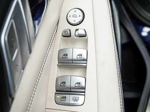 Used 2020 BMW X7 M50i w/ Dynamic Handling Package image 39