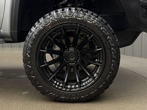 Used 2026 GMC Sierra 1500 AT4X AWD/4WD image 9