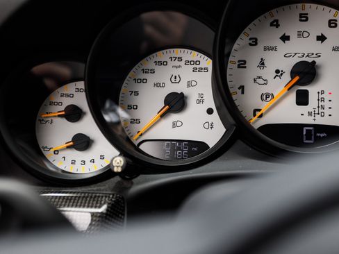 Used 2019 Porsche 911 GT3 RS image 25