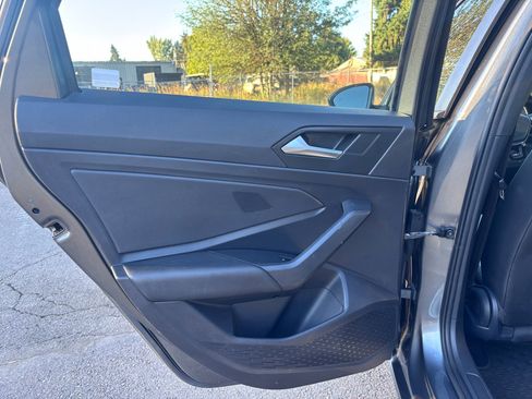 Used 2019 Volkswagen Jetta R-Line image 28
