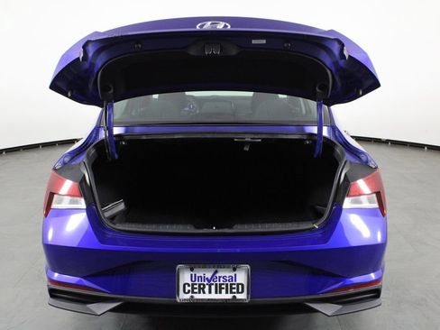Certified 2023 Hyundai Elantra SEL w/ Convenience Package FWD image 17