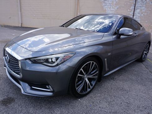 Used 2018 INFINITI Q60 3.0t Luxe RWD image 4