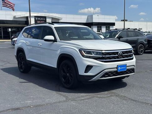 Used 2023 Volkswagen Atlas SE w/ Panoramic Sunroof Package image 1
