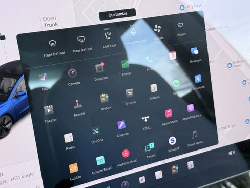 Used 2021 Tesla Model 3 Standard Range Plus image 64