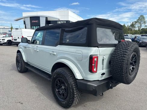 Used 2023 Ford Bronco Outer Banks image 3