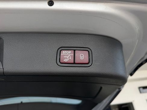 Used 2019 Mercedes-Benz GLS 450 4MATIC image 15