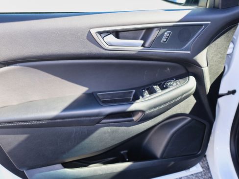 Used 2024 Ford Edge SEL w/ Convenience Package image 15