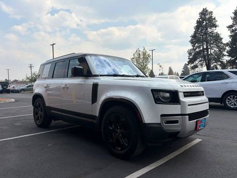 Used 2020 Land Rover Defender 110 SE AWD/4WD image 7