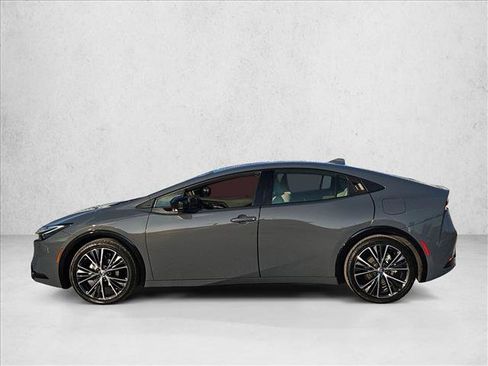 Certified 2025 Toyota Prius XLE FWD image 8