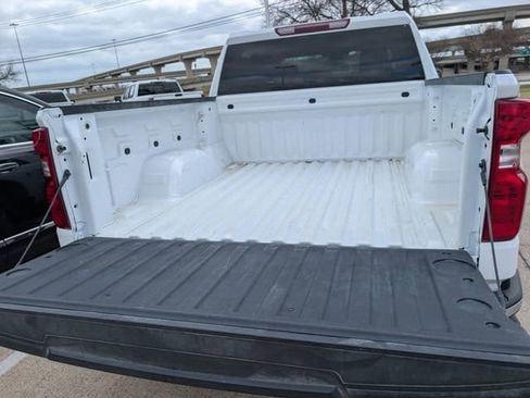 Used 2025 Chevrolet Silverado 1500 LT image 27