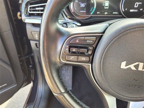 Used 2022 Kia Niro EX Premium image 20