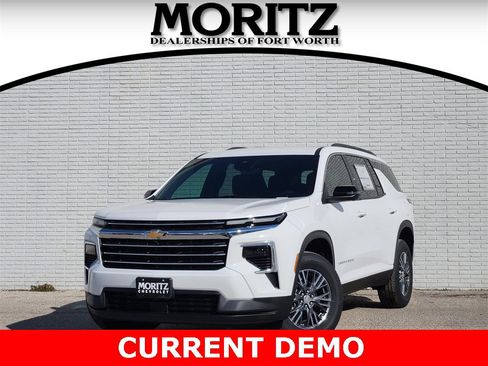 New 2026 Chevrolet Traverse LT w/ Driver Confidence Package image 1
