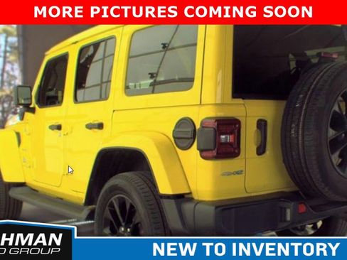 Used 2023 Jeep Wrangler Unlimited Sahara w/ Cold Weather Group AWD/4WD image 3