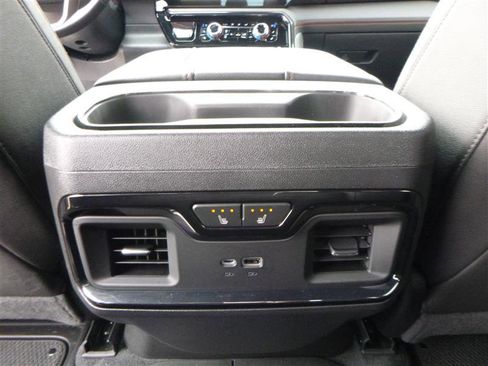 Used 2023 GMC Sierra 1500 AT4 w/ AT4 Preferred Package image 21