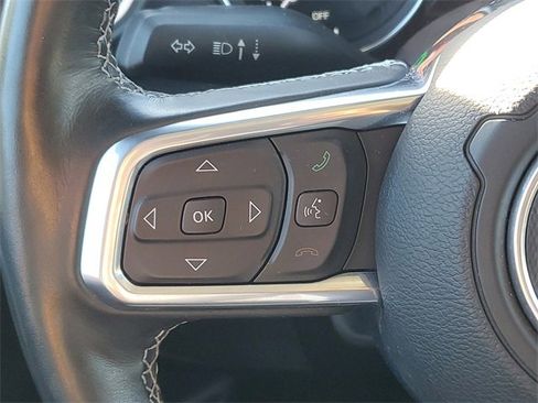 Used 2022 Jeep Wrangler Unlimited Sahara w/ Cold Weather Group image 8