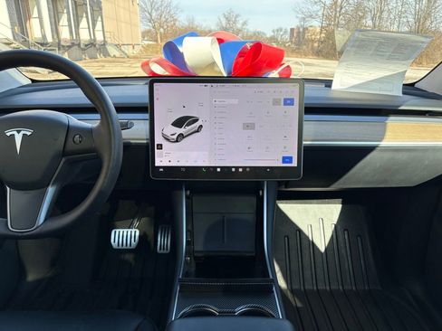 Used 2021 Tesla Model Y 2WD image 27