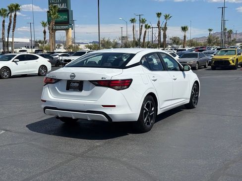 Used 2024 Nissan Sentra SV FWD image 3