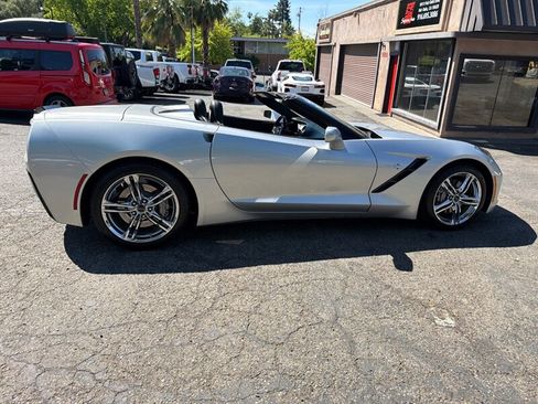 Used 2016 Chevrolet Corvette Stingray Convertible w/ 2LT Preferred Equipment Group RWD image 16