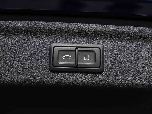 Used 2021 Audi Q3 2.0T Premium w/ Convenience Package image 36